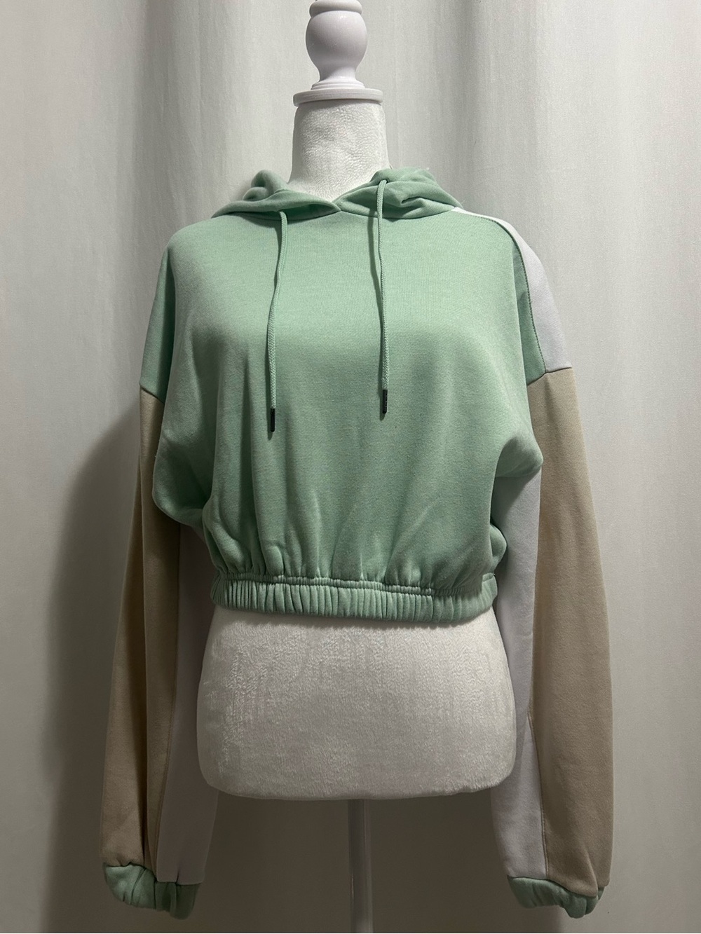Colorblock Cropped Hoodie - Mint Green